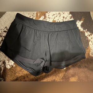 Lululemon Calm Tides Shorts, Lined, Size 10 Lined Black